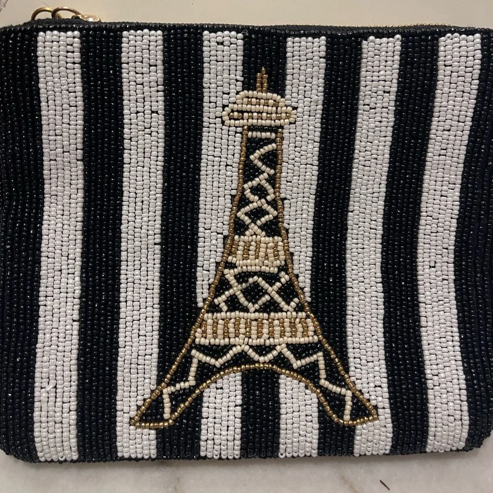 EIFFEL TOWER BEADED WRISTLET!! New - Picture 3 of 5
